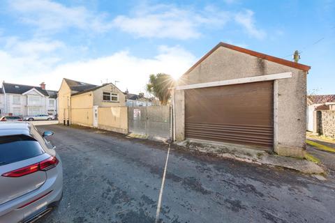 3 bedroom end of terrace house for sale, Felinfoel Road, Carmarthenshire SA15