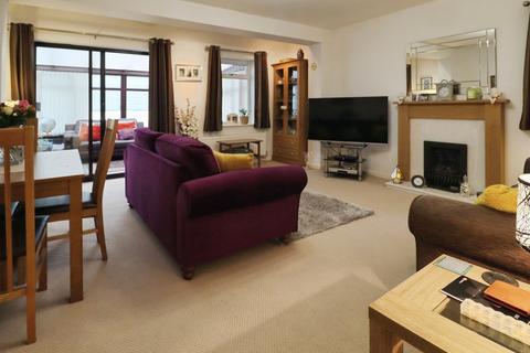 3 bedroom detached house for sale, Stradling Close, Barry