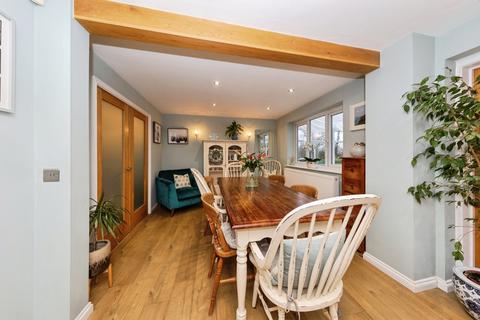 4 bedroom detached house for sale, Maes Y Ffynnon, Llanelli SA14