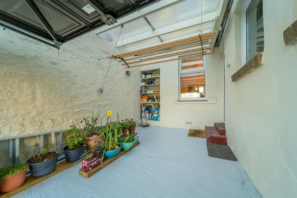 Garage-4