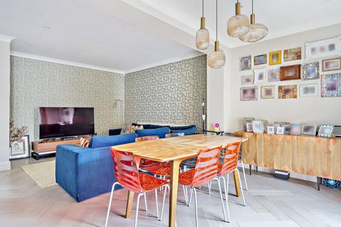3 bedroom semi-detached house for sale, Woodhall Drive, Pinner HA5