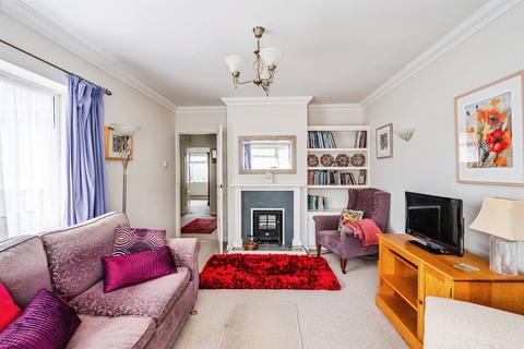 2 bedroom semi-detached bungalow for sale, Chyngton Avenue, Seaford