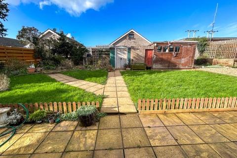 4 bedroom bungalow for sale, Green Close, Milford Haven SA73