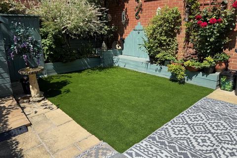 4 bedroom semi-detached house for sale, Sandbourne Road - Haydon End, Swindon, SN25