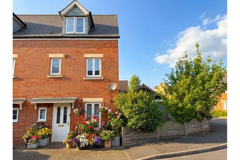 Sandbourne Road - Haydon End, Swindon, SN25