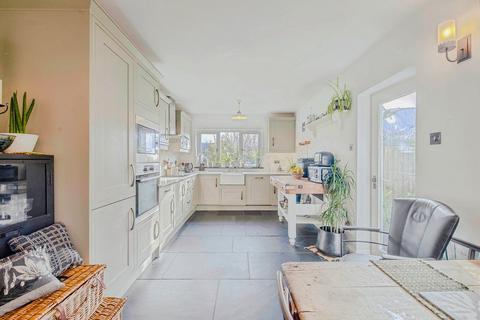 4 bedroom bungalow for sale, The Beacon, Dyfed SA73