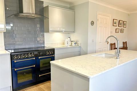 4 bedroom detached house for sale, Glenfield Park, Milford Haven SA73