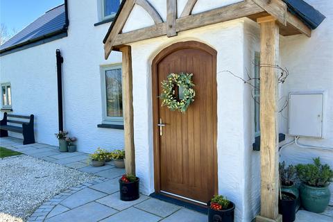 3 bedroom detached house for sale, Well Road, Dyfed SA73