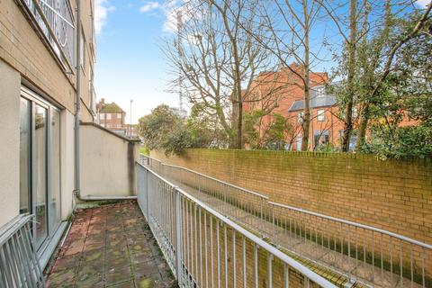 1 bedroom ground floor flat for sale, Sovereign Place, Harrow