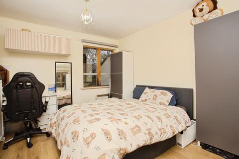 undefined, Sovereign Place, Harrow