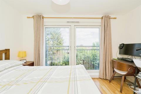 1 bedroom flat for sale, Sudbury Heights Avenue, Greenford