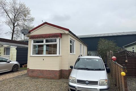 1 bedroom detached house for sale, Station Road, Carmarthenshire SA34
