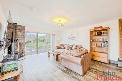 undefined, Cwmbach, Carmarthenshire SA34