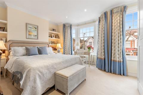 4 bedroom house for sale, Astonville Street, London