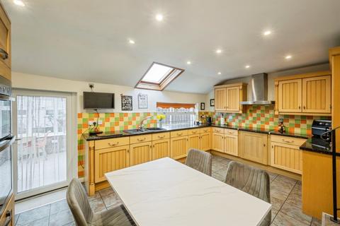 2 bedroom detached house for sale, Queen Street, Kirton Lindsey, Gainsborough