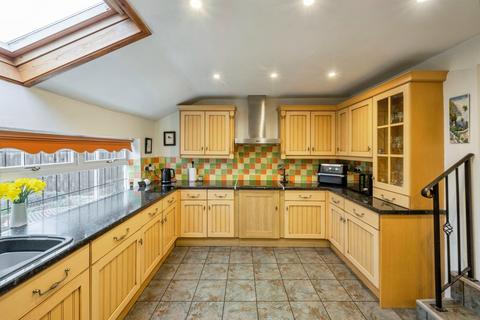 2 bedroom detached house for sale, Queen Street, Kirton Lindsey, Gainsborough