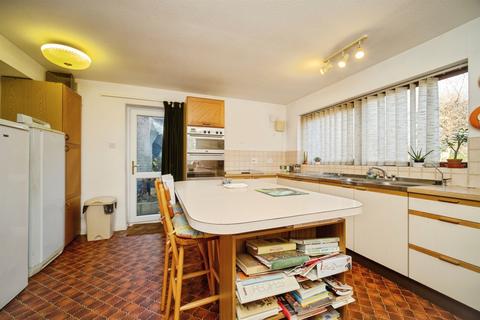 undefined, Whitehead Close, Lychpit, Basingstoke
