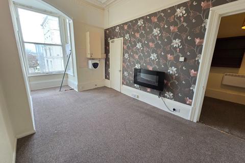 2 bedroom flat to rent, Flat 2, 26 Ramshill Road, Scarborough