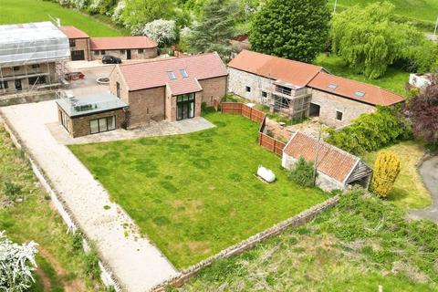 4 bedroom barn conversion for sale, Threshing and Riverside Barns, Bristol, BS31
