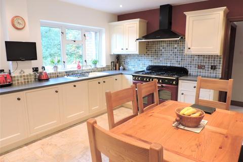 4 bedroom detached house for sale, Clos Llwynallt, Pontardawe SA8
