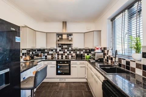 4 bedroom end of terrace house for sale, Dynevor Road, Neath SA10