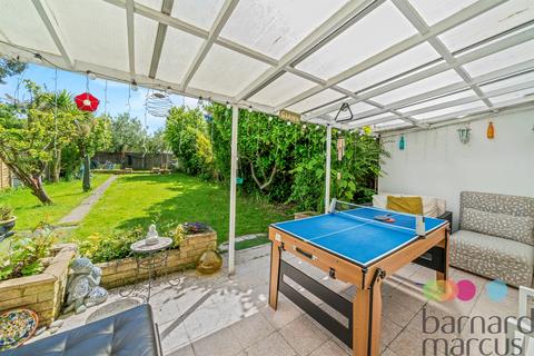 4 bedroom semi-detached house for sale, Addington Drive, London
