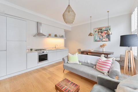 2 bedroom flat to rent, Barnard Mews, Clapham Junction, London, SW11