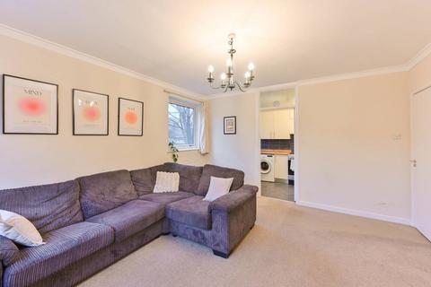 2 bedroom flat to rent, Parkgate Road, Battersea Park, London, SW11