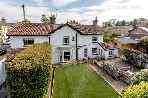 3 bedroom semi-detached house for sale, Linden Grove, Taunton