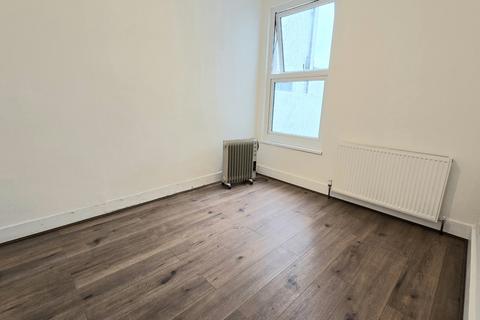 3 bedroom terraced house to rent, Sandringham Road, London, London, E7