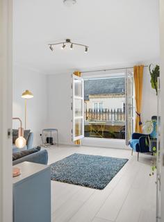 2 bedroom flat for sale, 9/8 Dicksonfield, Edinburgh, EH7