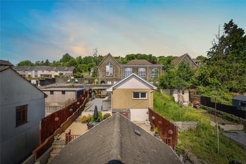 6 bedroom end of terrace house for sale, Neath Road, Swansea SA6