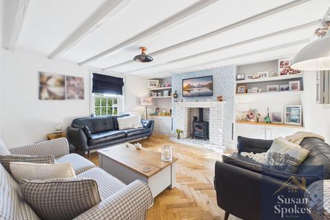 4 bedroom semi-detached house for sale, Marsden Road, South Shields NE34