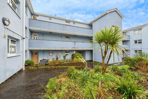 2 bedroom flat for sale, Warwick Place, Swansea SA3