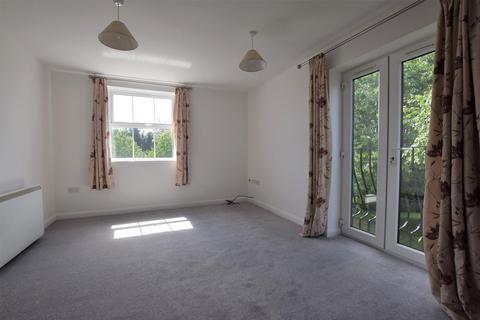 2 bedroom flat to rent, Linnet Court, Uppingham, Uppingham, LE15