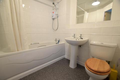 2 bedroom flat to rent, Linnet Court, Uppingham, Uppingham, LE15