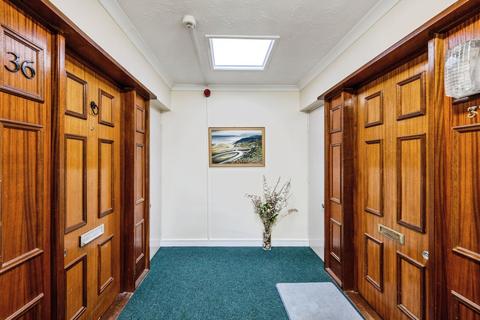 2 bedroom flat for sale, Long Oaks Court, Swansea SA2