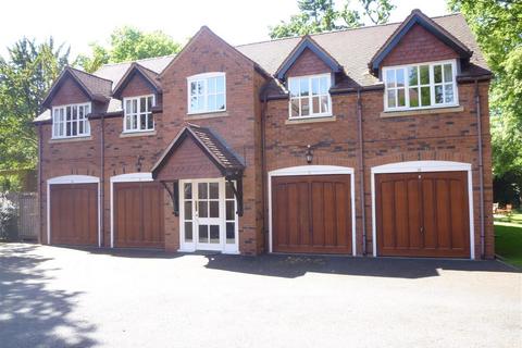 2 bedroom apartment to rent, Blossomfield Gardens, Blossomfield Road, Solihull, West Midlands