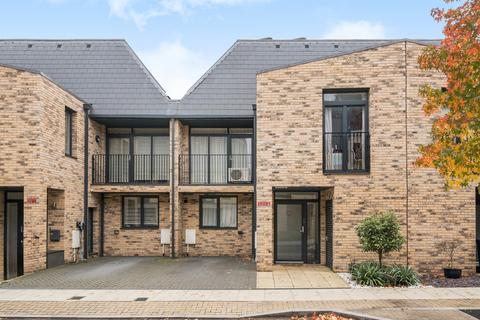 3 bedroom terraced house for sale, Minotaur Drive, Barnet