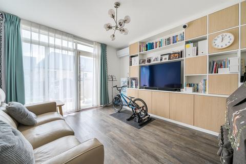3 bedroom terraced house for sale, Minotaur Drive, Barnet
