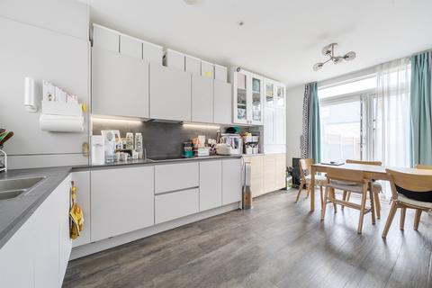 3 bedroom terraced house for sale, Minotaur Drive, Barnet