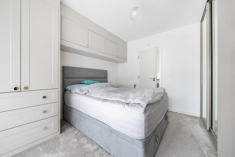 3 bedroom terraced house for sale, Minotaur Drive, Barnet