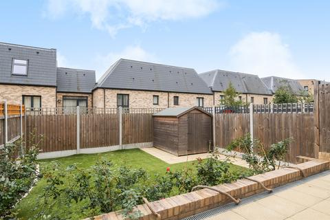 3 bedroom terraced house for sale, Minotaur Drive, Barnet