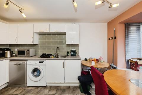 4 bedroom end of terrace house for sale, Pottery Street, West Glamorgan SA1