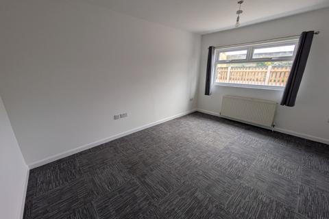 3 bedroom bungalow to rent, Hythe Road, Romney Marsh TN29
