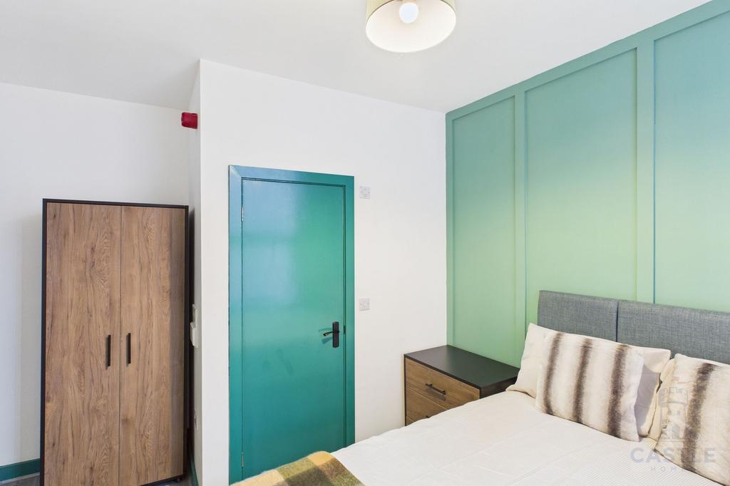 Room  2 or 3