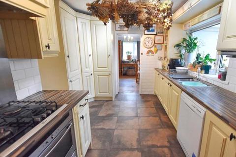 undefined, Longfield, Tenby SA70