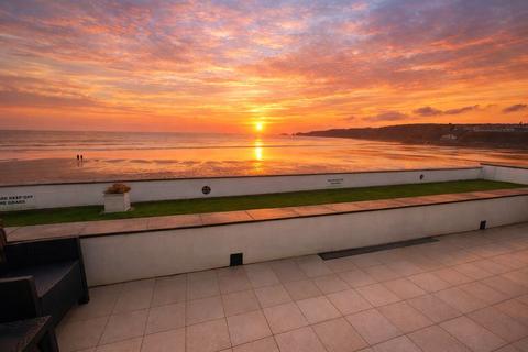 3 bedroom flat for sale, The Strand, Pembrokeshire SA69
