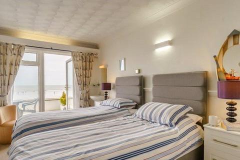 3 bedroom flat for sale, The Strand, Pembrokeshire SA69