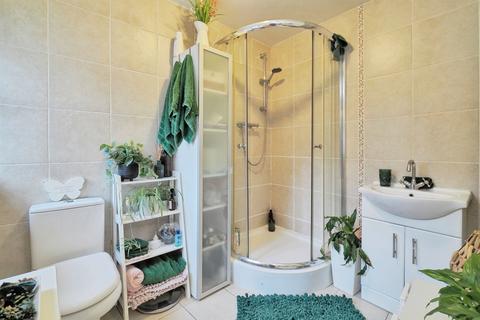 2 bedroom cottage for sale, Earls Court Road, Amesbury, Salisbury